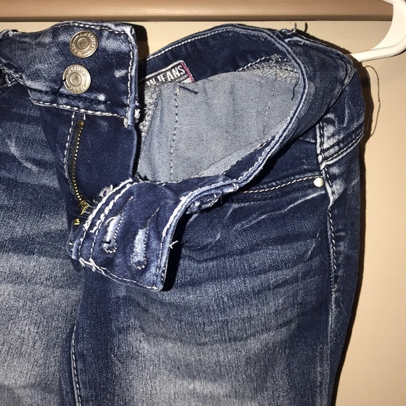 Capris - Picture 2 of 2